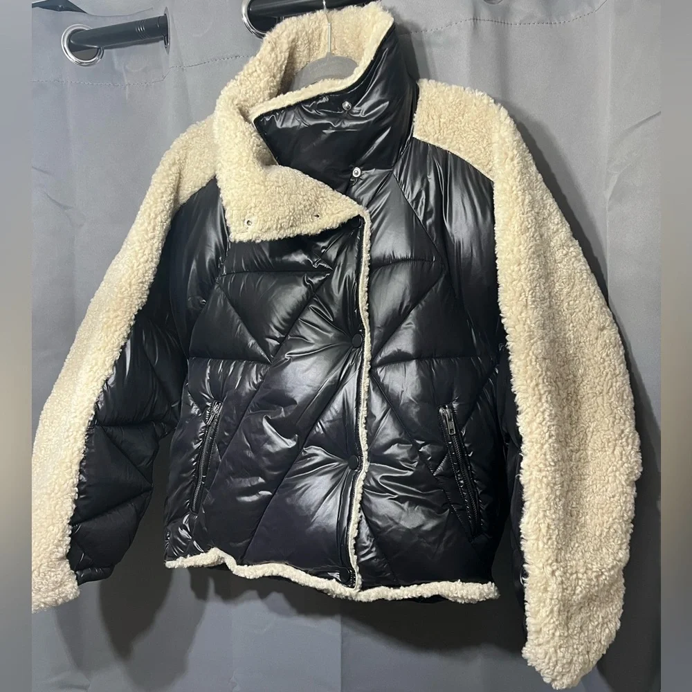 Heartloom Black and Cream Puffer Jacket - Picture 4 of 6
